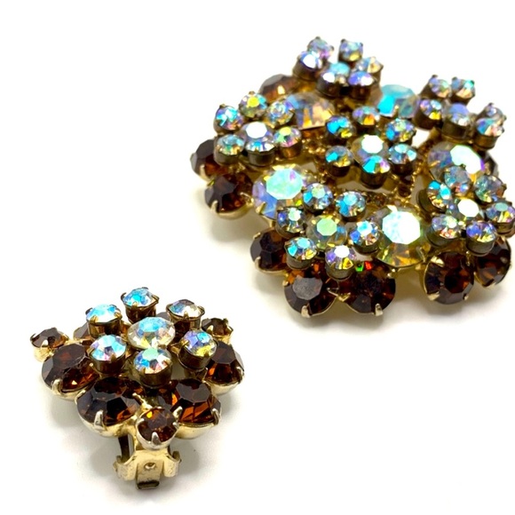 Verified 60's JULIANA D&E Set Gold & Brown 3D Floral Brooch & Clip On Earrings - Picture 3 of 7